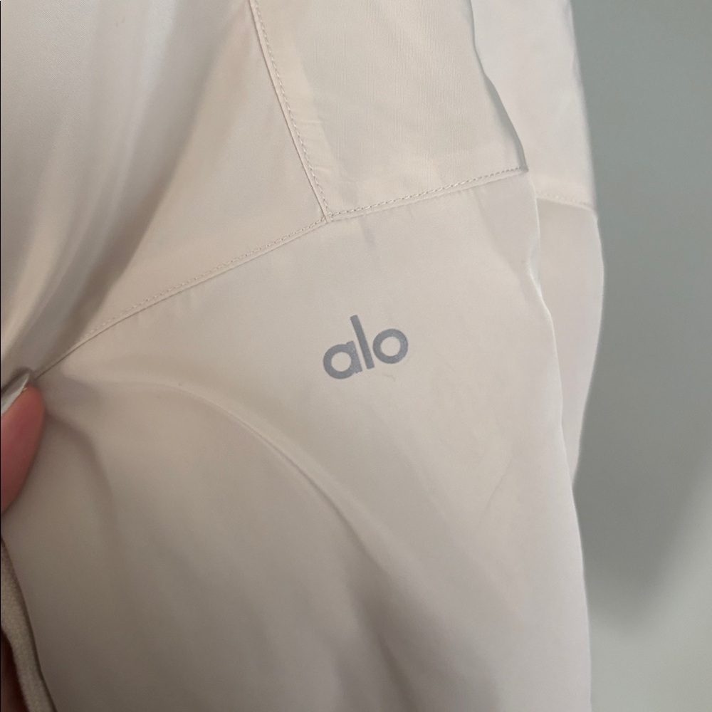 Alo Reversible Sherpa Windbreaker - Picture 3 of 13